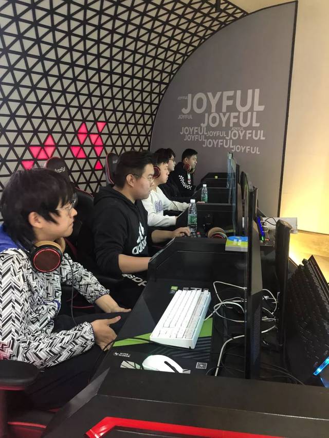 曼在过去几 曼在过去几