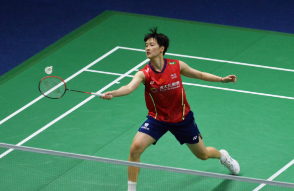 的聚光灯下 的聚光灯下