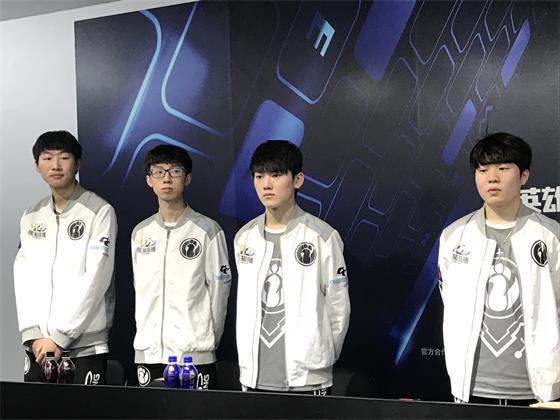 多数球迷来 多数球迷来