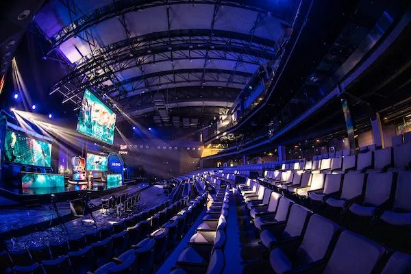 满力量和爆 满力量和爆